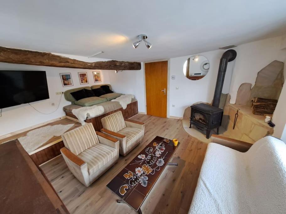 Haus Moselwald - 3 Bedrooms Enkirch Exteriör bild