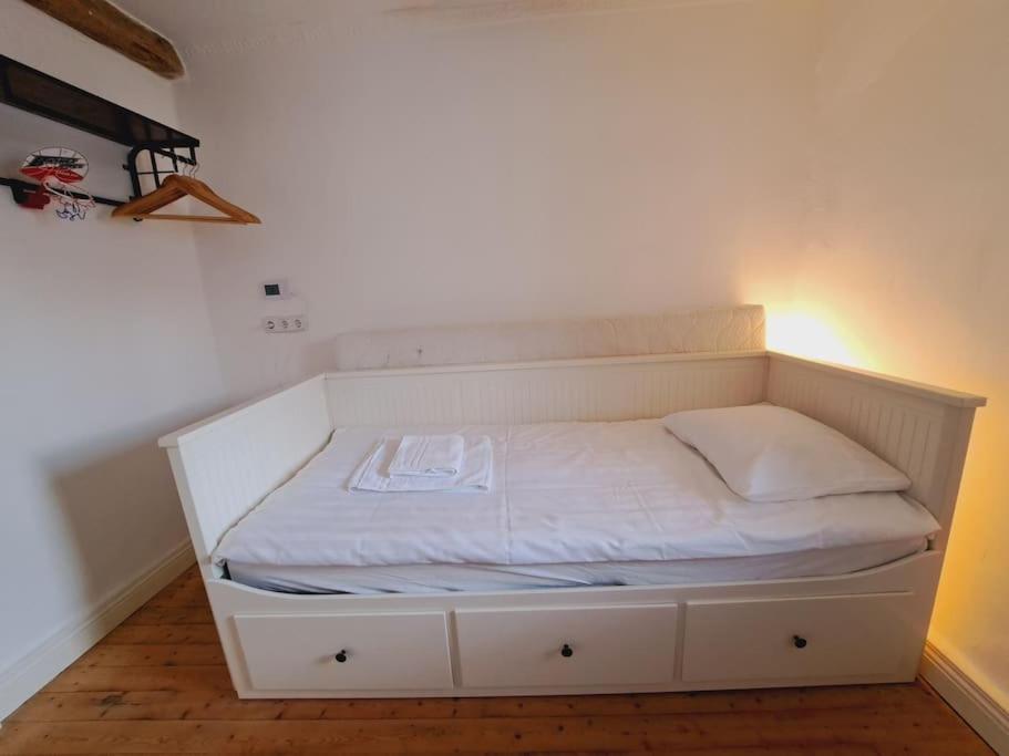 Haus Moselwald - 3 Bedrooms Enkirch Exteriör bild