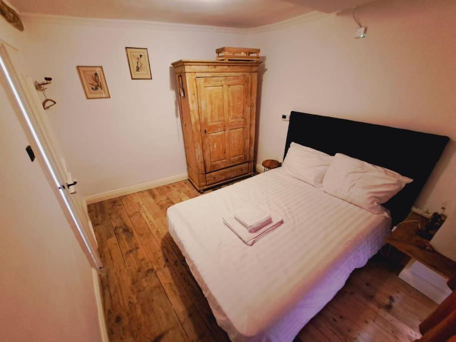 Haus Moselwald - 3 Bedrooms Enkirch Exteriör bild